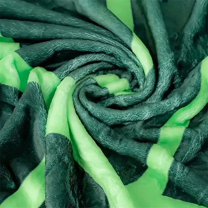 Giant Leaf Blanket - Regal Shield