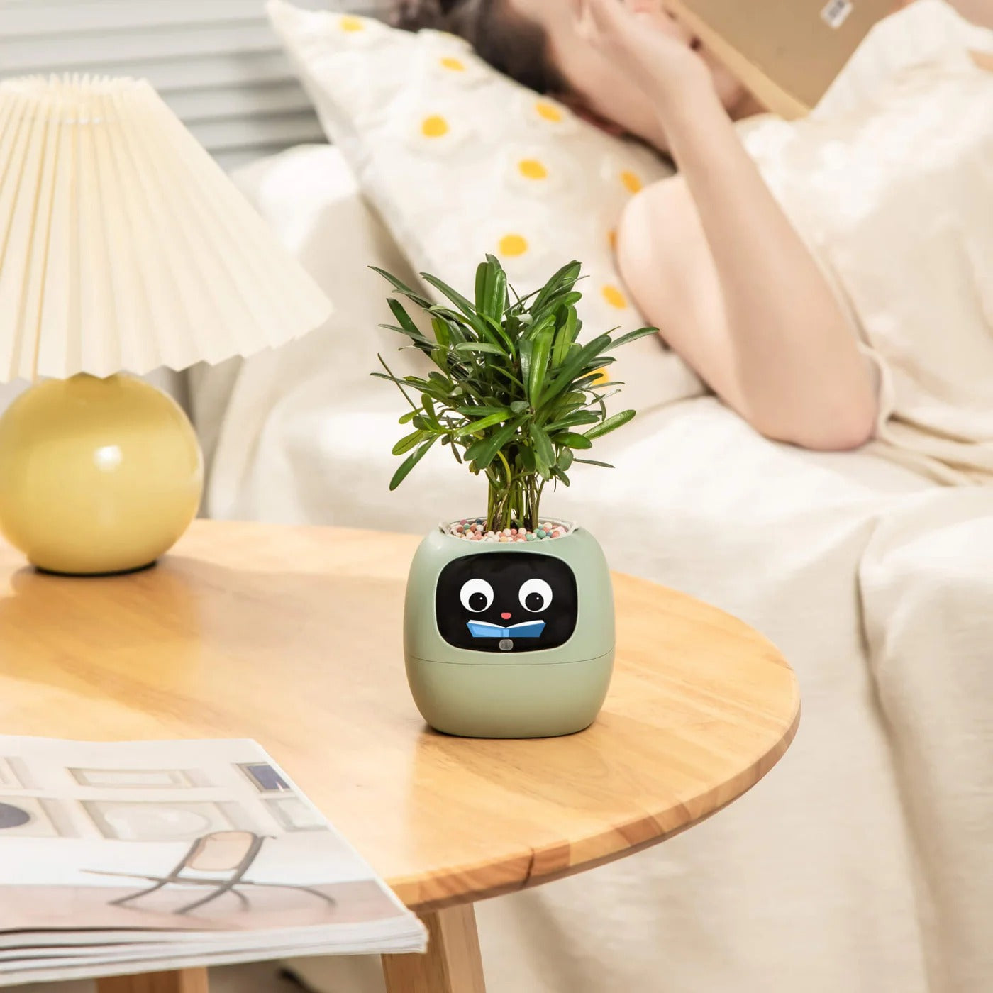 Ivy Gen 2 — Smart Plant Pet