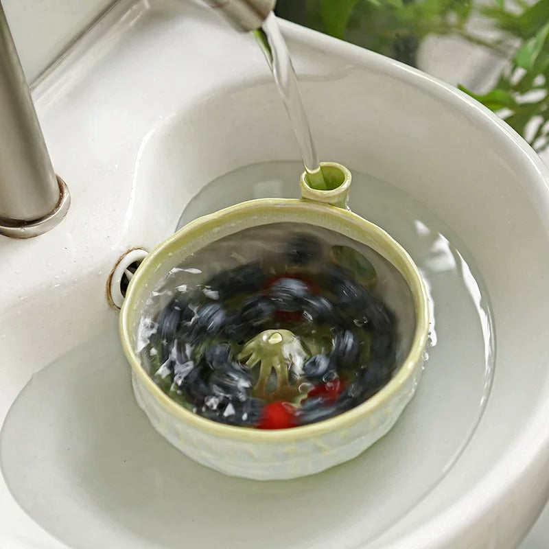 Ceramic Swirl Fruit Washing Bowl – Rinse, Drain & Serve